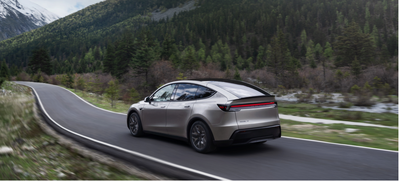 特斯拉发布全新大六座豪华SUV Model Y L，售价33.9万元起