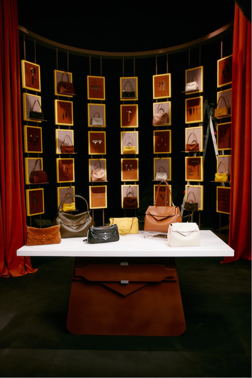 DISSONA 2025直播大秀，一起进入「都市包场」时刻