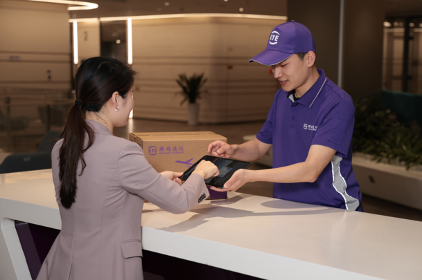 跨越物流反其道而行之，坚持采用全国直营模式