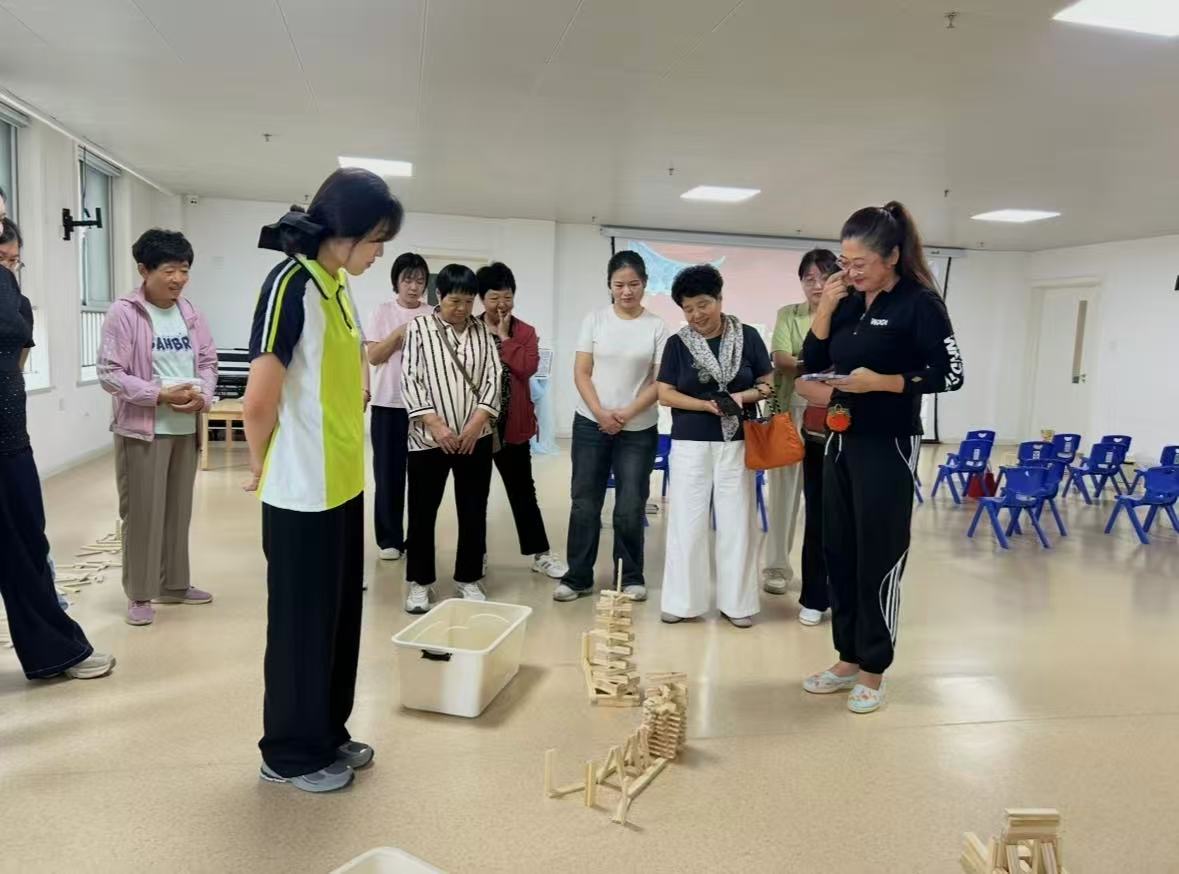 威海经济技术开发区龙润幼儿园家长开放日：解锁自主游戏里的成长力