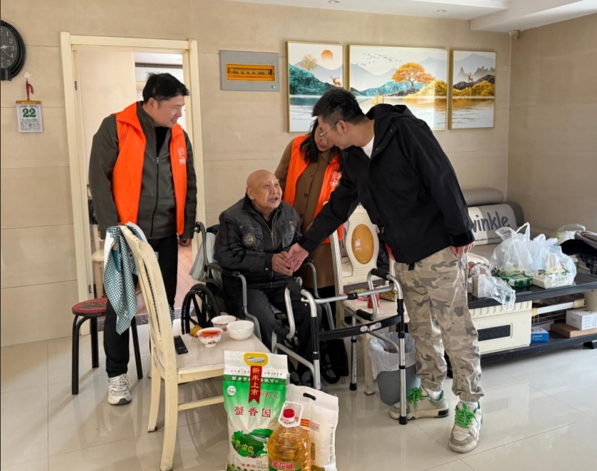 途嘉名御"暖阳行动"第十一站，走进盐城 用真情温暖野丁社区
