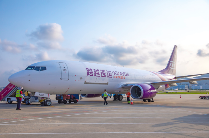 绿色与智能双轮驱动,跨越速运物流的未来发展之路