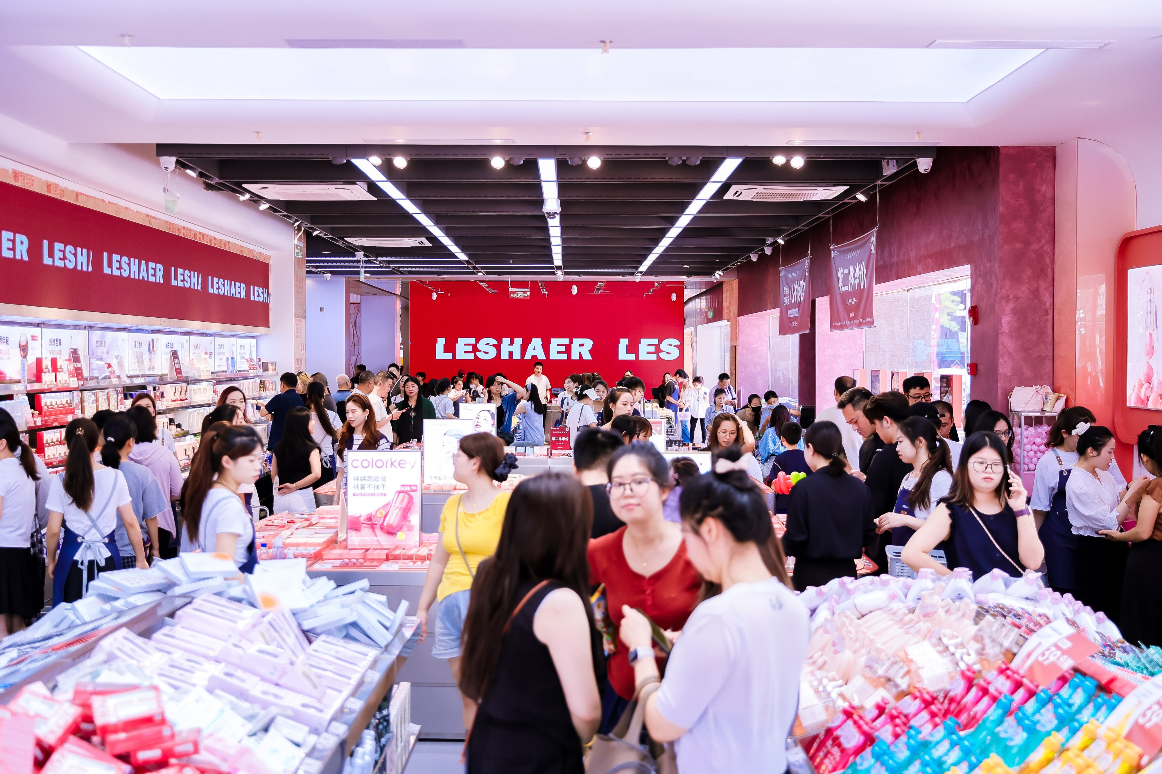 聚焦品牌传播，乐沙儿“一日店长”引爆销量