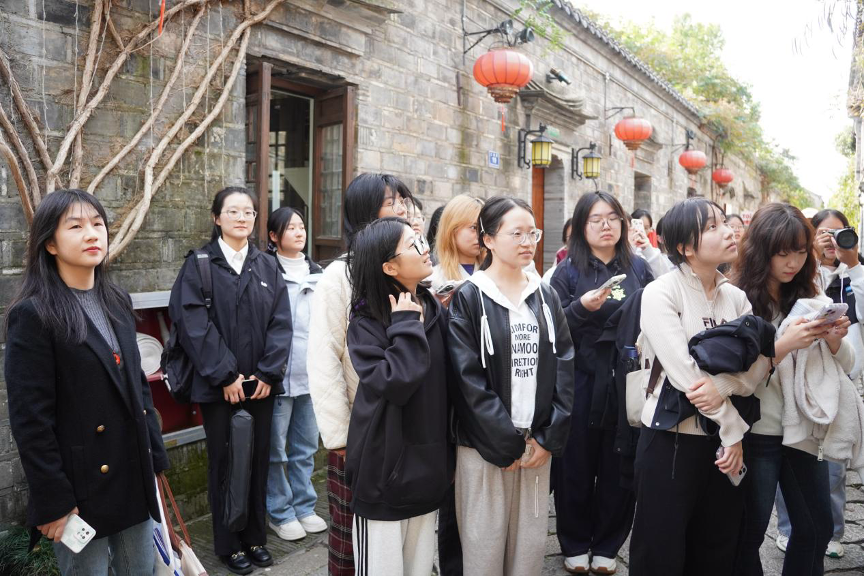 传承红色基因,共话金融初心 |南京审计大学金融学院师生走进汇升投资者教育基地开展宣讲交流