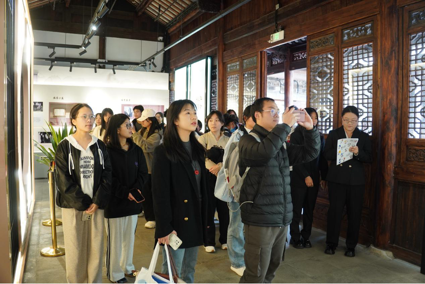 传承红色基因,共话金融初心 |南京审计大学金融学院师生走进汇升投资者教育基地开展宣讲交流