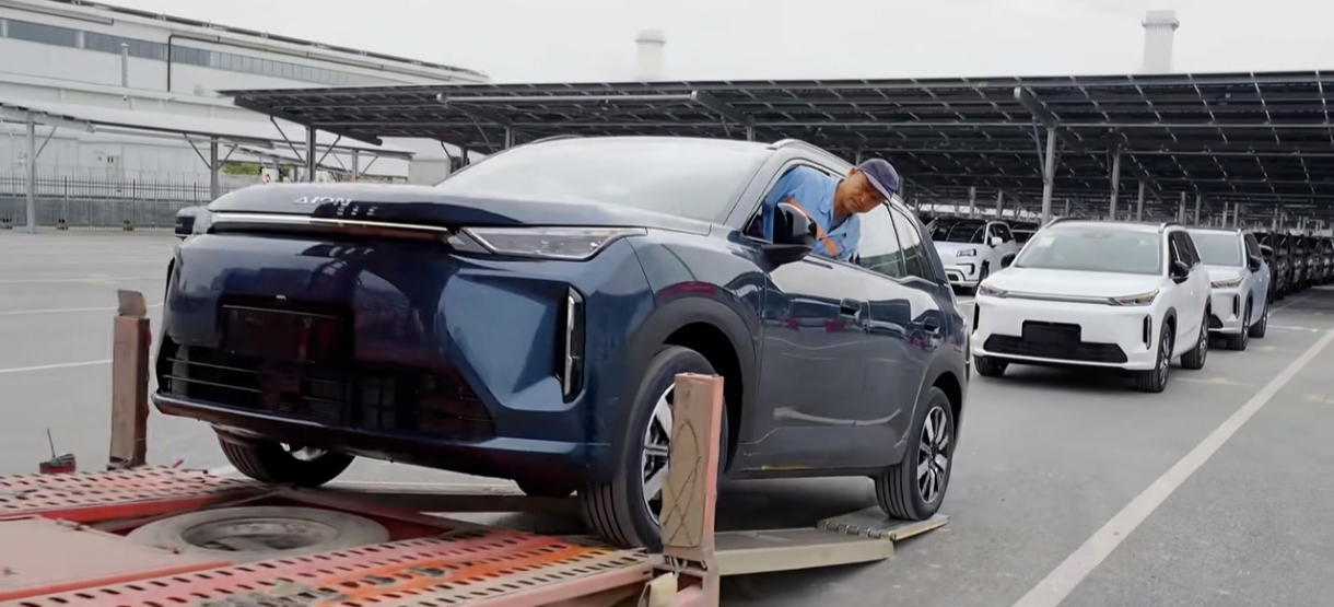 AIONi60上市订单火爆开启交付热潮，车俩批量发运全国