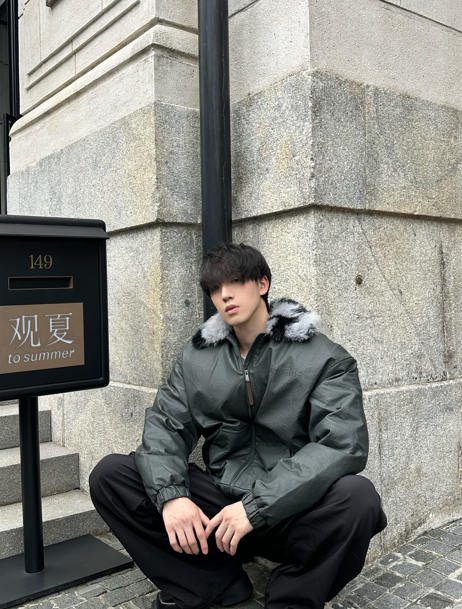 潮男潮女疯抢的英国VETEMENTS羽绒外套,凭什么成今冬穿搭顶流? 潮男潮女疯抢的英国VETEMENTS羽绒外套,凭什么成今冬穿搭顶流?