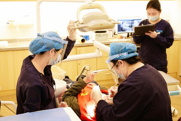 �������ֺ���ҵ��������ʿ�ǻ���Ƴ�Ϊ���۾����Ŵ�����ҽԺ��