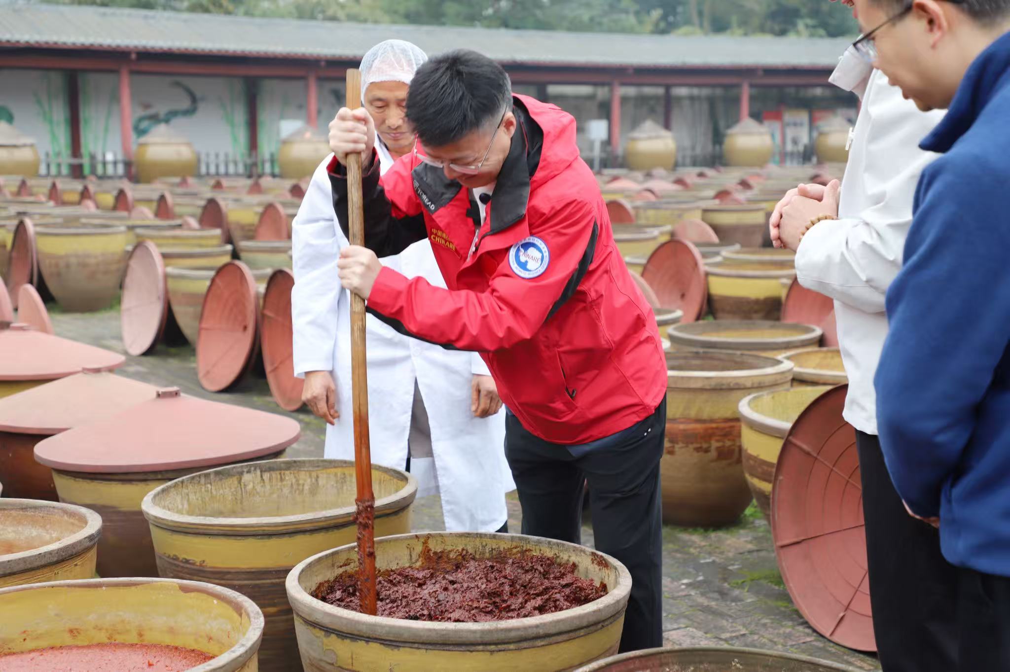 寻味郫县豆瓣：新希望味业探秘川菜灵魂，三百年匠心传承