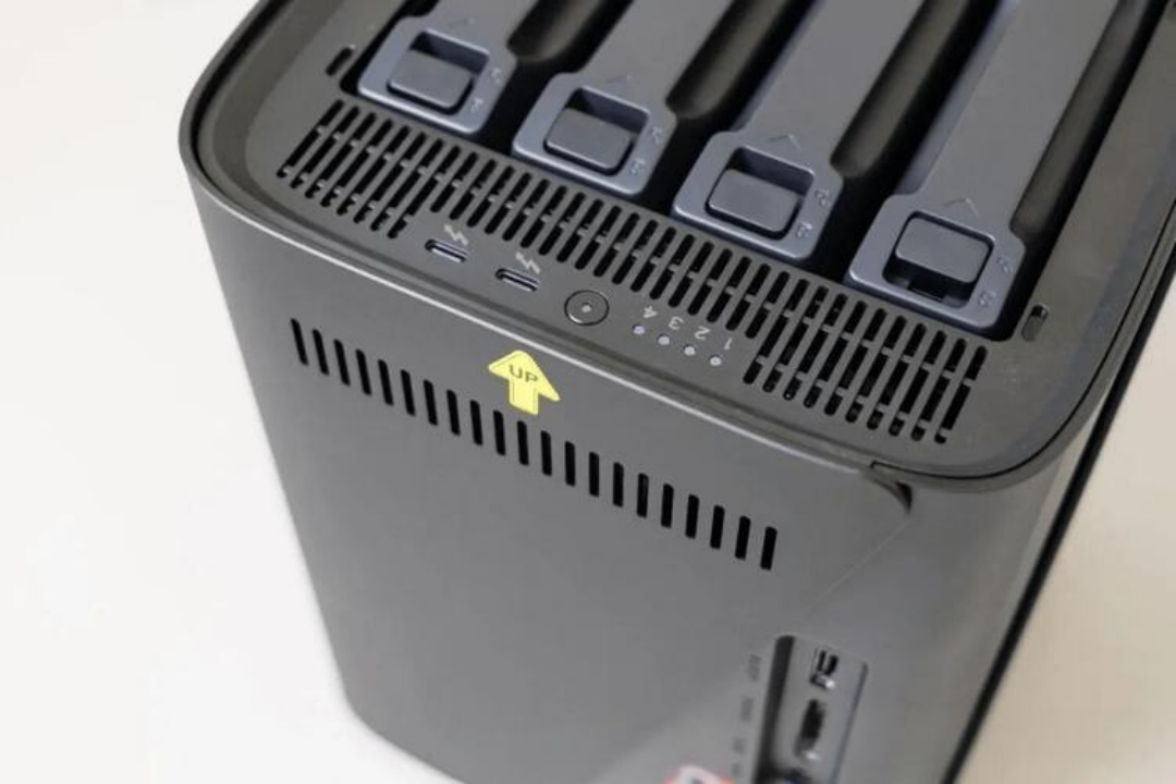 家用NAS品牌推荐旗舰之选：极空间Z425重构新春高端数字生活新范式(图3)