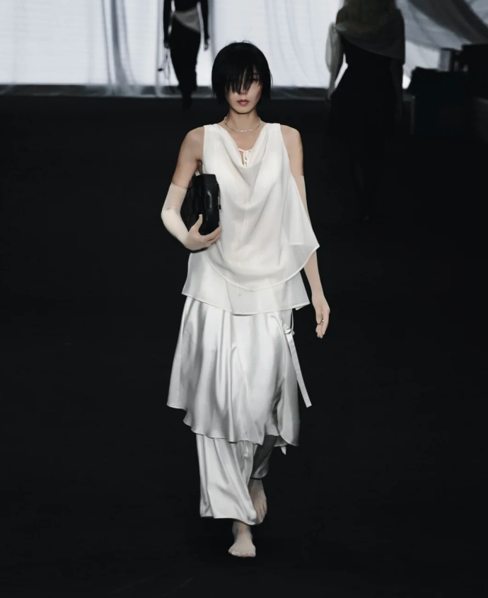 私藏！极简风潮牌又多了这些小众宝藏品牌