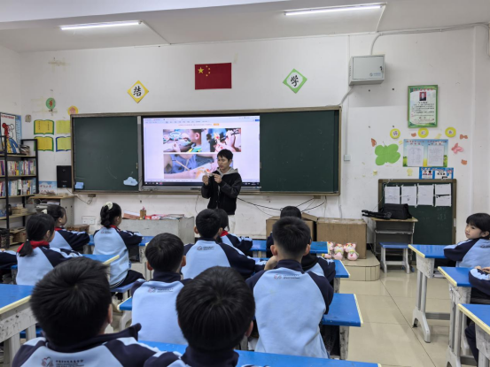 伊对“马上有喜”走进云南：一堂皮影课，为山里娃种下文化的种子