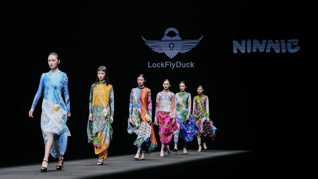 NINNIC出任中国国际时装周潮玩大使 现场解锁多重惊喜