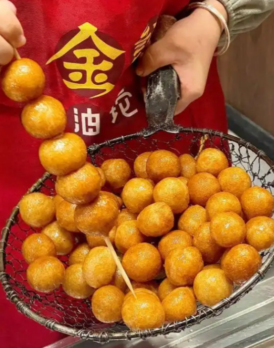 长沙五一广场和太平街的美食小吃攻略：把“活在当下”吃进肚子里，才是正经事