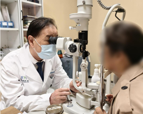 女子摔伤后变成“斗鸡眼”,医生巧妙借用有力肌肉破解罕见斜视——福州爱尔眼科