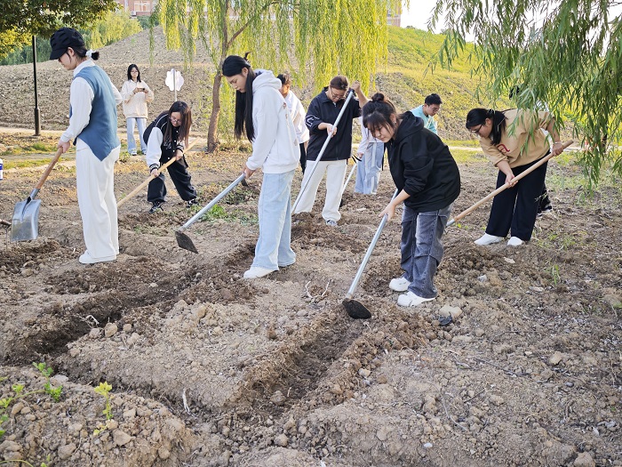 劳动赋能成长 实践淬炼本领—皖南医科大学公共卫生学院创新开展特色劳动教育