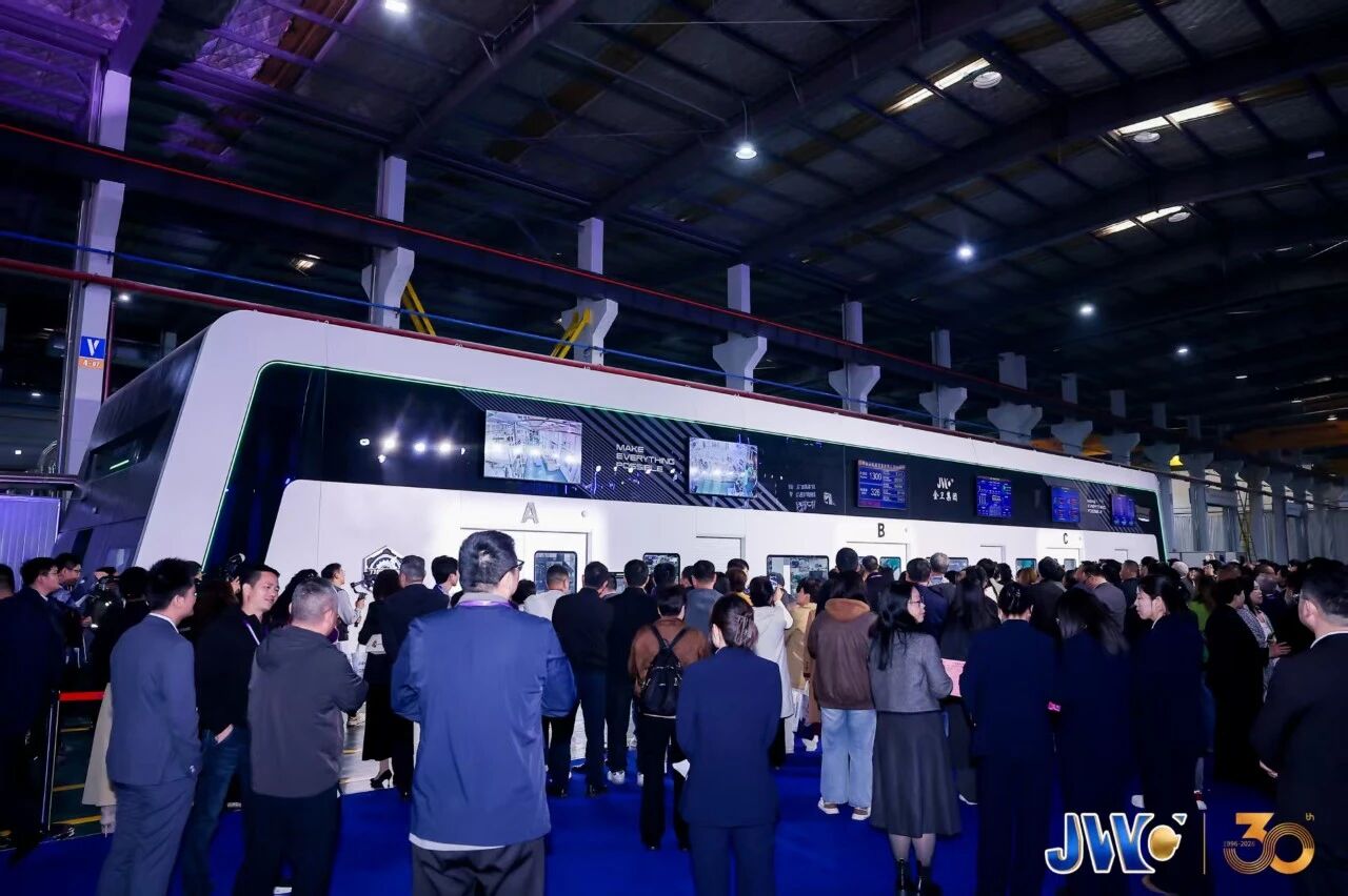 江苏金卫集团 30 周年庆典暨 SMART V.30 全球新品发布会举办