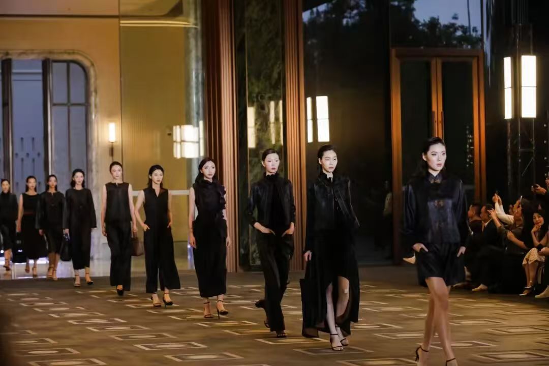香江1号联袂广东时装周，赋能中国原创设计走向世界