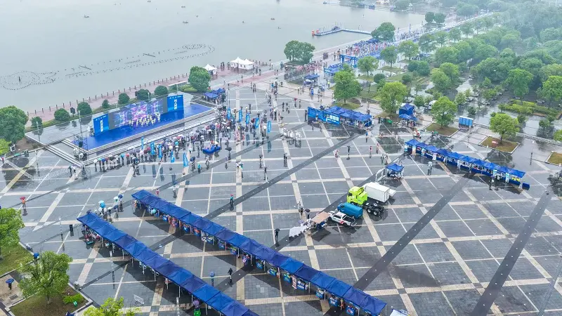 冠军品质,“雨”向上者同行!奇瑞商用车全程护航国家级铁人三项公开赛 - 第2张 - 提加商用车网 冠军品质,“雨”向上者同行!奇瑞商用车全程护航国家级铁人三项公开赛 - 第2张