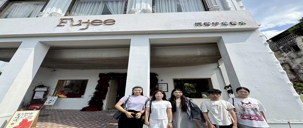 时蕴香舍团队实地走访浮迹香水，校企携手探索海南香料产业化新路径