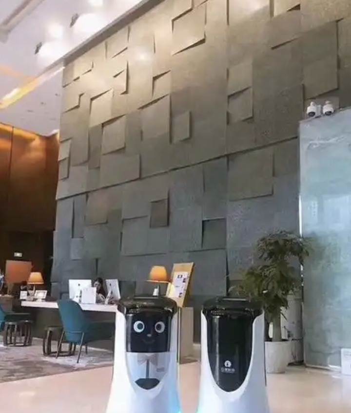 主流迎宾机器人品牌全景解析