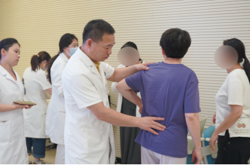 特色中医护身心，公益服务暖老兵，天津康汇医院举办八一义诊
