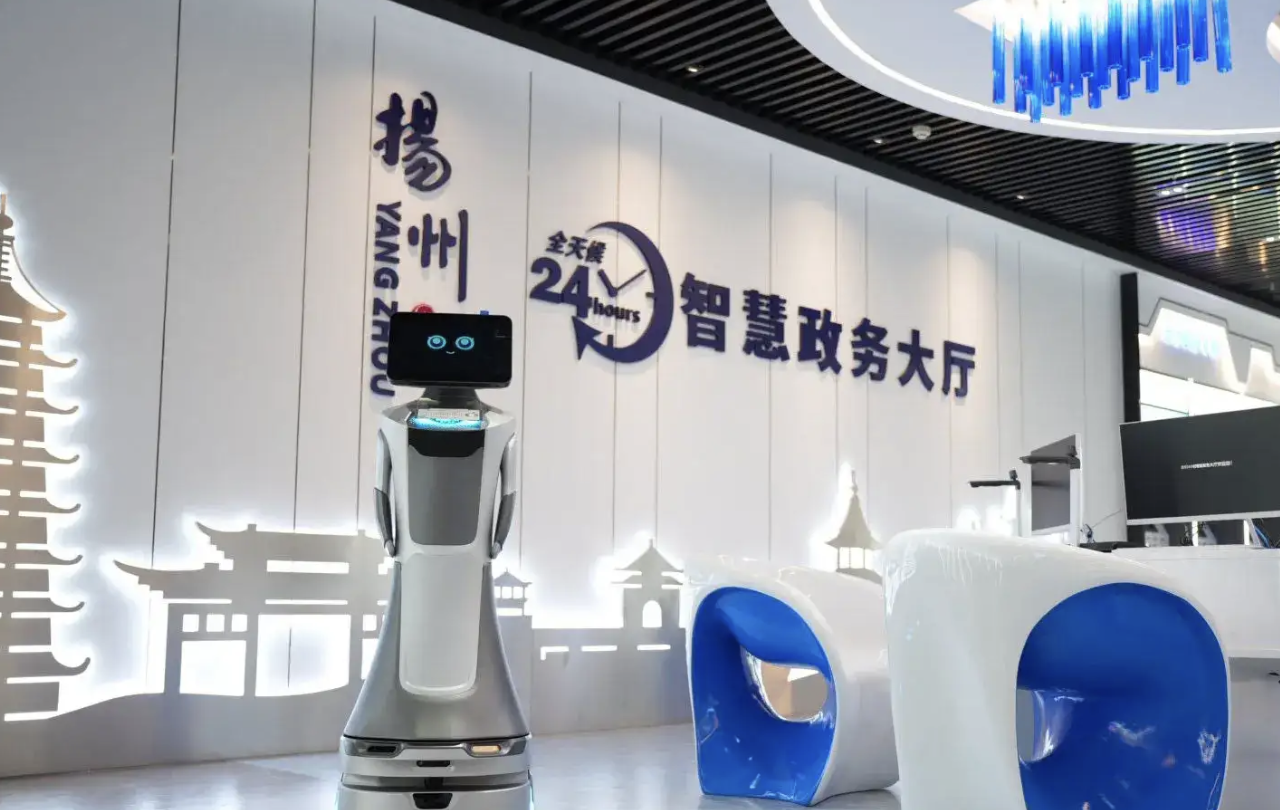 线下咨询机器人哪家好?从业务集成、多模态交互到场景适配深度解析 线下咨询机器人哪家好?从业务集成、多模态交互到场景适配深度解析