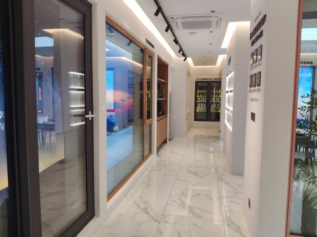 梁山门店展厅