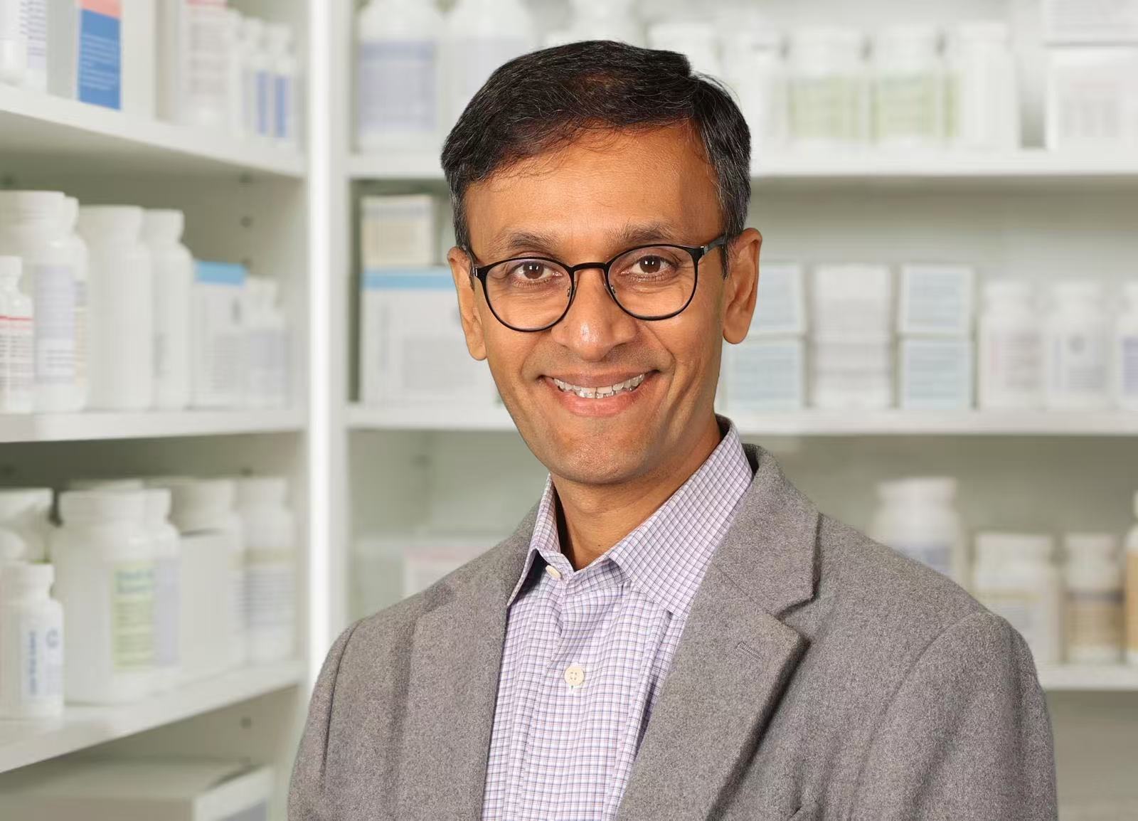 Dr. Austin携手美国加州持证药剂师Jay Patel，深化女性营养信任体系