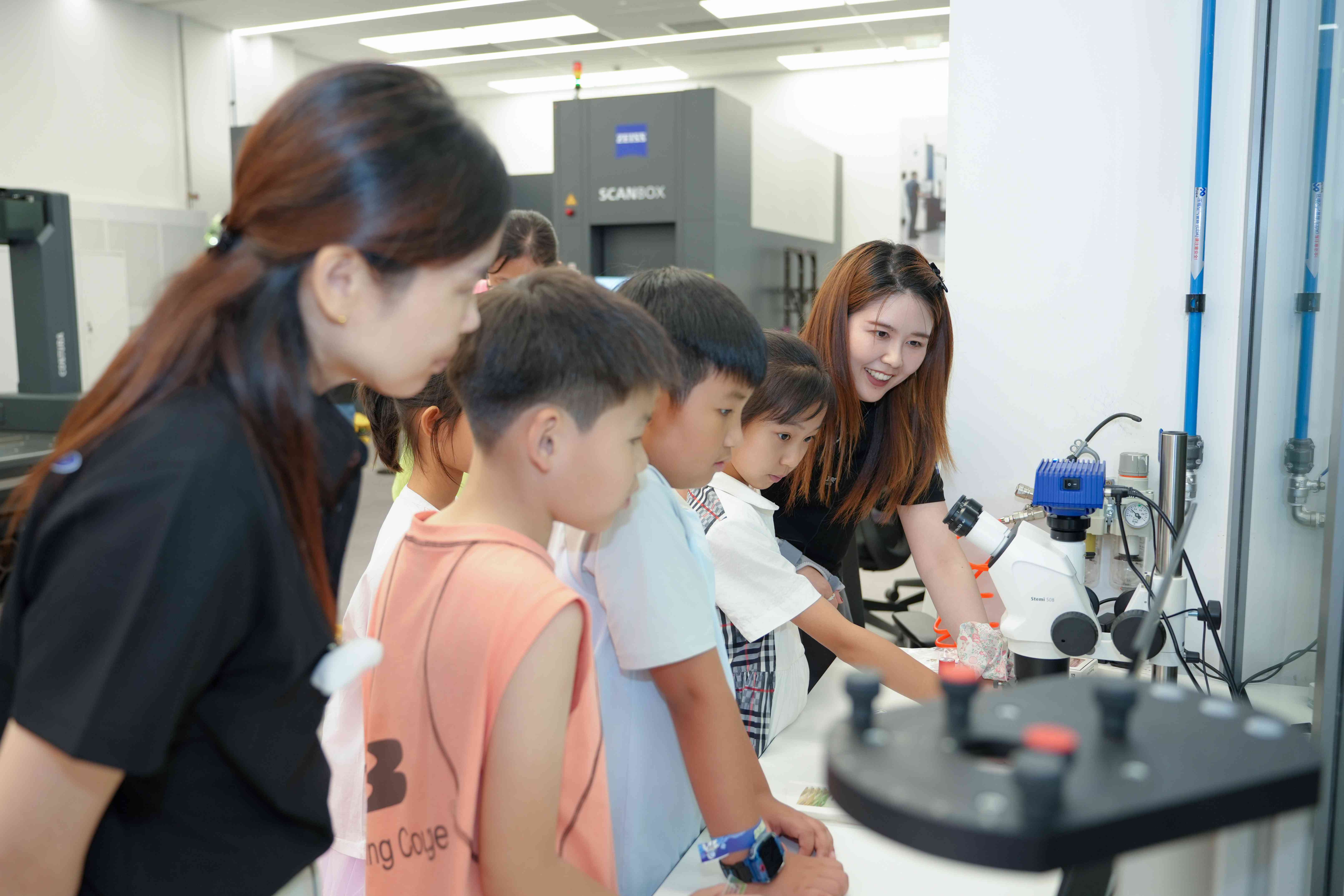 质启未来：蔡司科普公益五城接力进行时，助力青少年职业初体验