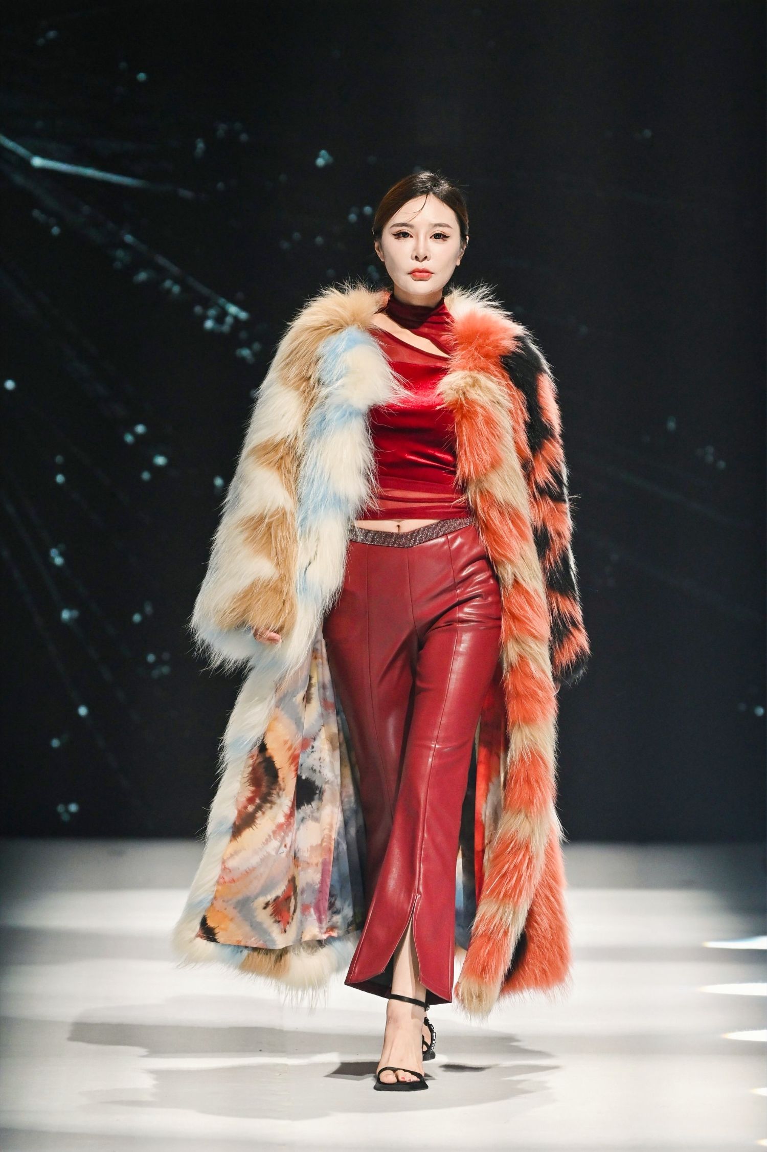 yoka时尚网>品牌新闻>品牌新闻>正文>1500_2252竖版 竖屏